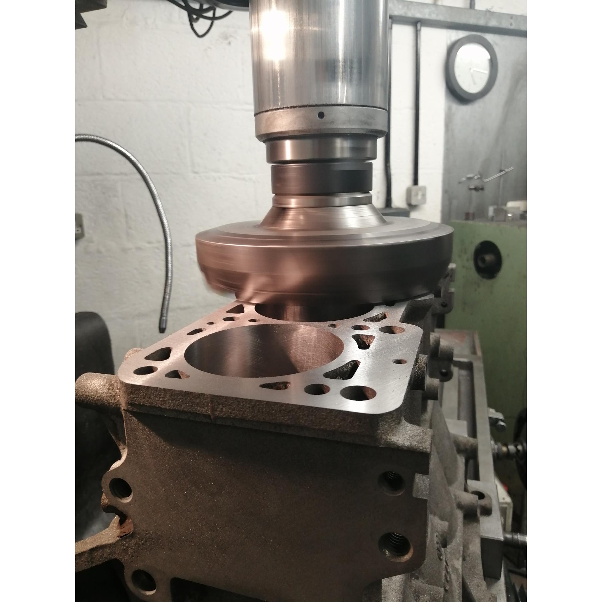 Bore 4 cylinder engine block 0.5 3mm